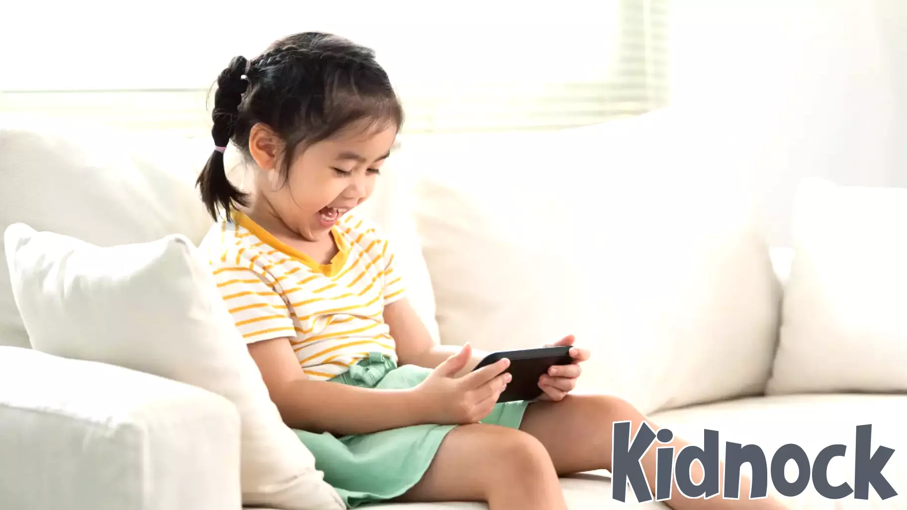 The Top Screen Time Error Parents Make with Toddlers